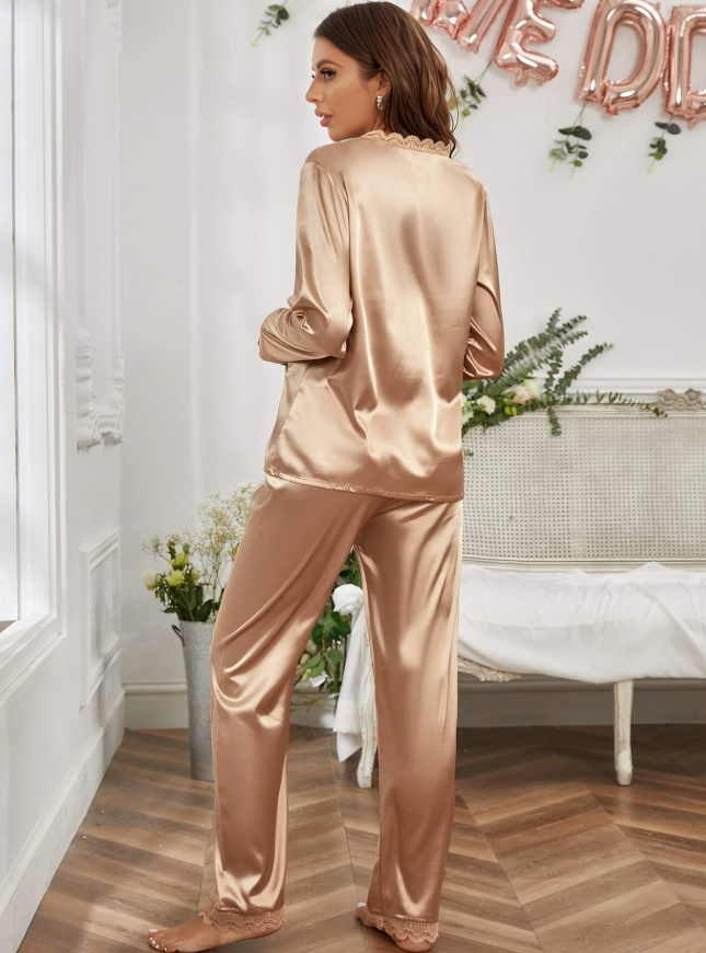 Luxe Satijnen Elegantie – Dames Pyjama Set